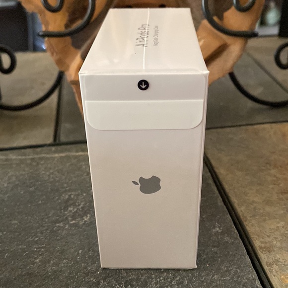 Apple Air Pod Pro - Picture 4 of 4